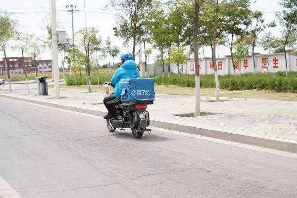 平罗准大学生李家波,高考结束后一小时就加入外卖小哥,挣学费!