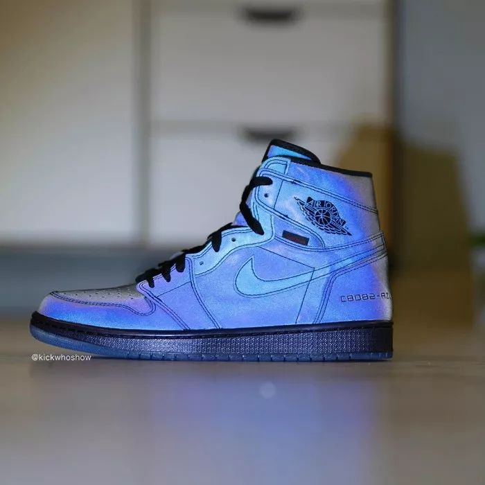 aj1 zoom r2t