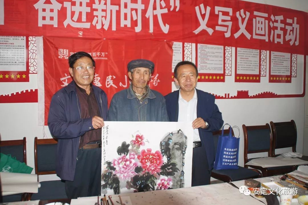 巩固脱贫人口脱贫成效_脱贫攻坚图片(2)