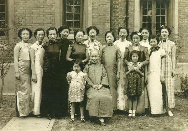 曾国藩的后人有多牛,长子为国收复一大领土,孙女嫁给开国元帅