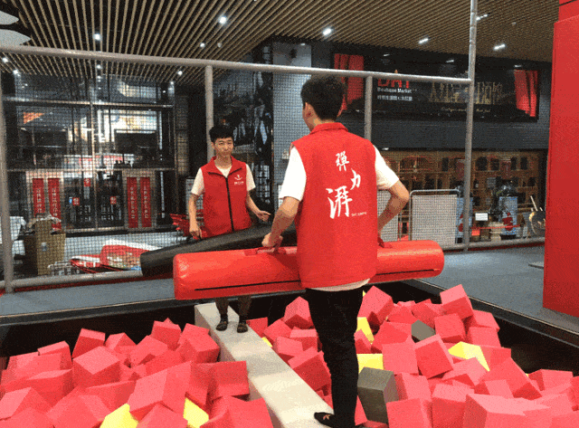 风靡全球的蹦床公园项目,你玩过哪些?不知道的随小编来看看吧!