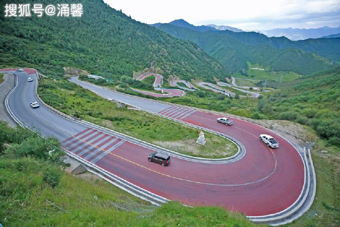 北山十二盘坡青藏高原最美盘山公路