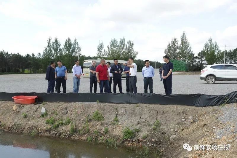 来永见陪同铜陵市调研组到前锋农场调研