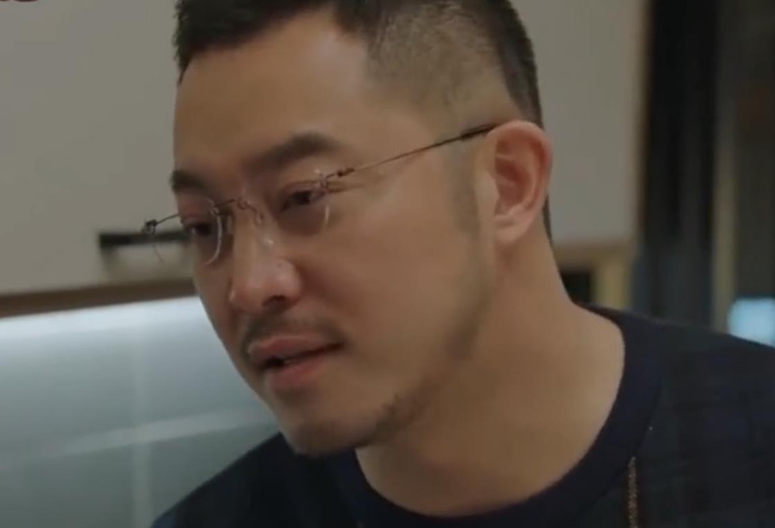 小欢喜:他原本只有八集的戏份,因为表现出色,编剧导演
