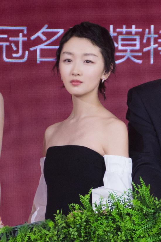 明星生图,杨颖虽漂亮但明显变老,杨超越素颜五