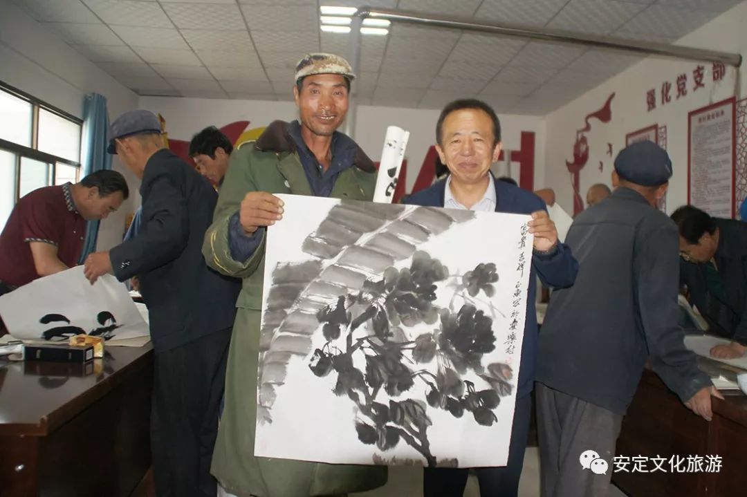 巩固脱贫人口脱贫成效_脱贫攻坚图片(2)