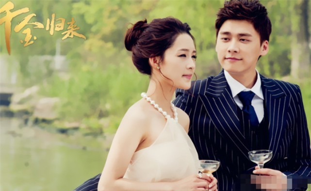 原创李易峰得5张“结婚照”，前4个都已经结婚，网友：图五他不敢追