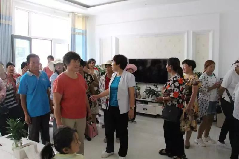 沂南马牧池乡野竹旺村外出学习美在农家