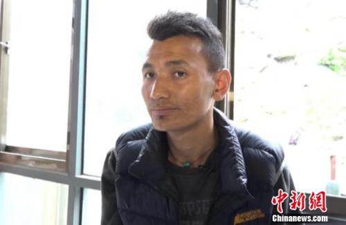 西藏“90后”村干部：巡边轻伤不下火线带村民致富