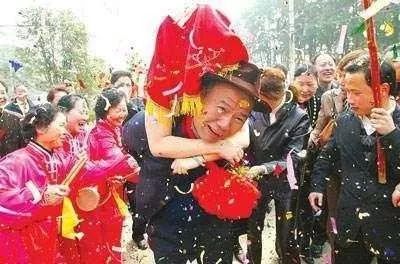 一位洋县儿媳眼中的家公