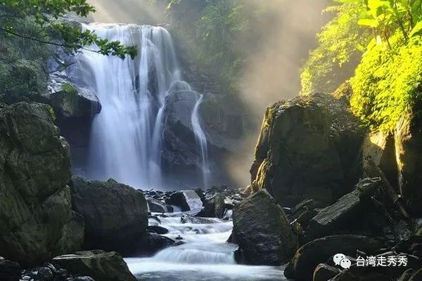 夏日沁涼戲水秘境！臺灣13大絕美瀑布 旅遊 第3張