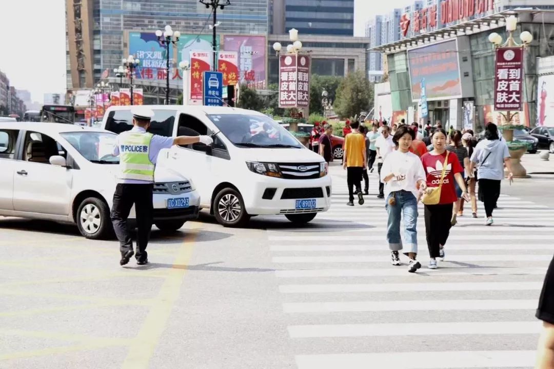 鞍山万达人口_鞍山万达广场地图(2)