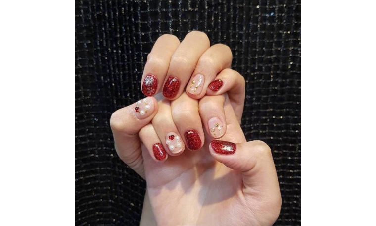 怎样涂美甲才不会涂到手上 2f4ec3af867a4e3187e547d6c96693f4.jpeg