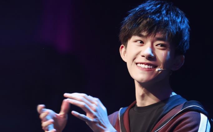 易烊千玺唱喜欢你 3aaf3bbdda3c448f932b2f1953e50f4b.jpeg