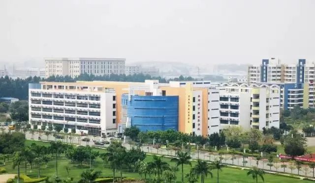 华附系3所学校:华师附中、番禺华附、华附新