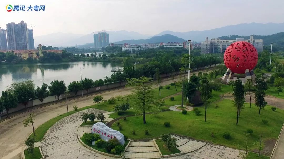 太壮观啦航拍清远大学城变化这么大都快认不出了