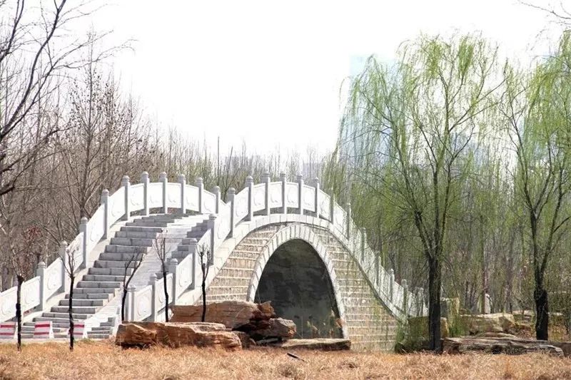 茌平金牛湖风景区新增两座景观桥