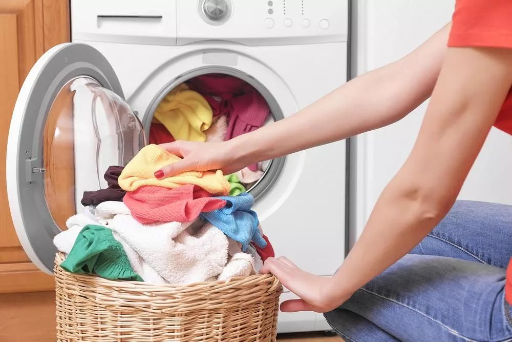 很多人都不知道，洗衣服最重要的竟然是这一步_滴露