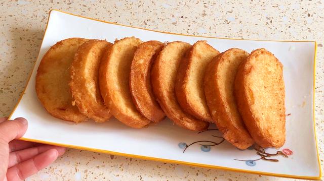 馒头片怎么做的酥脆 b2e4003511464adba5a59ebe653dd663.jpeg