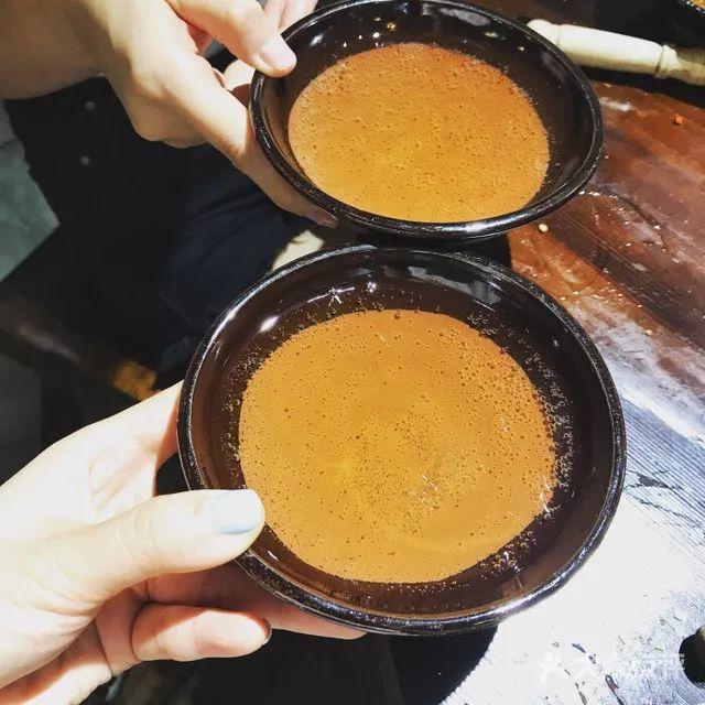 浅析水浒传中的酒文化大碗喝酒大块吃肉酣畅如当年
