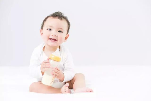                     牛奶喝错了会变笨？你给孩子喝对了吗？
