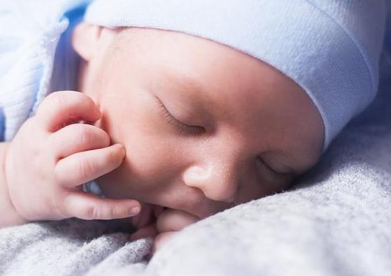 几个月的婴儿可以看到颜色 ebd99122513c441aa1ed7d2d0179c756.jpeg