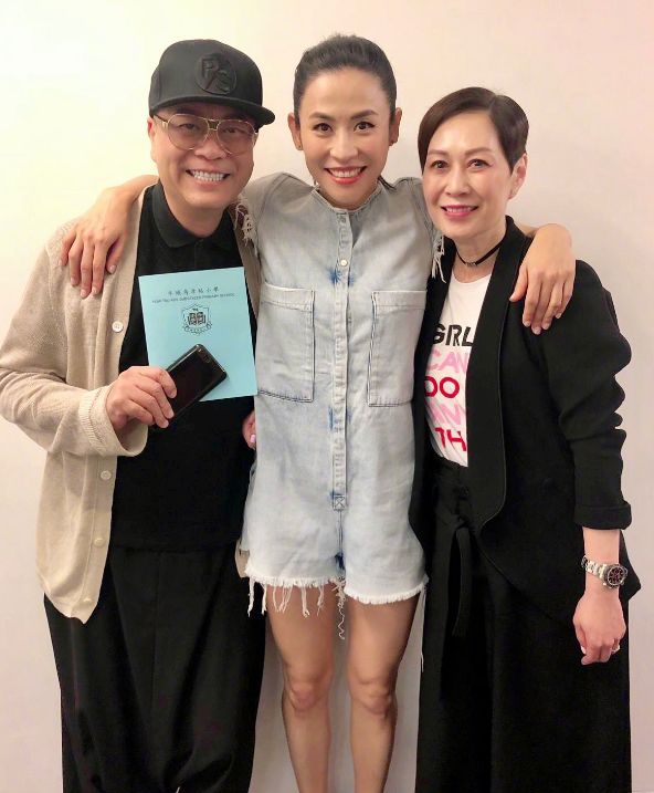 欧阳震华百亿老婆露面,干练打扮很高级,同框宣萱气质一点不输