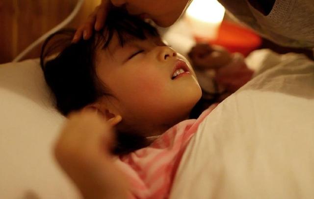                     爸妈1米6，孩子1米8，这位妈妈的做法，连医生都拍手称赞