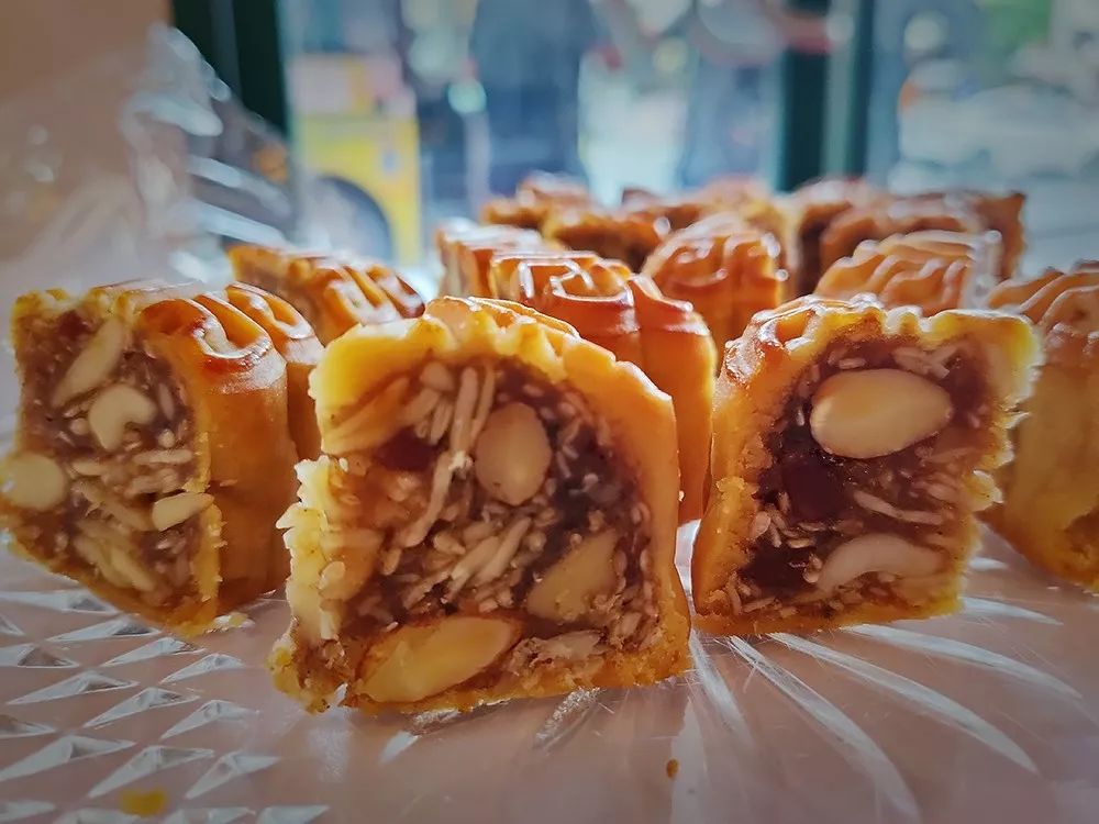 这个"肇庆牌"月饼,有几"正"?