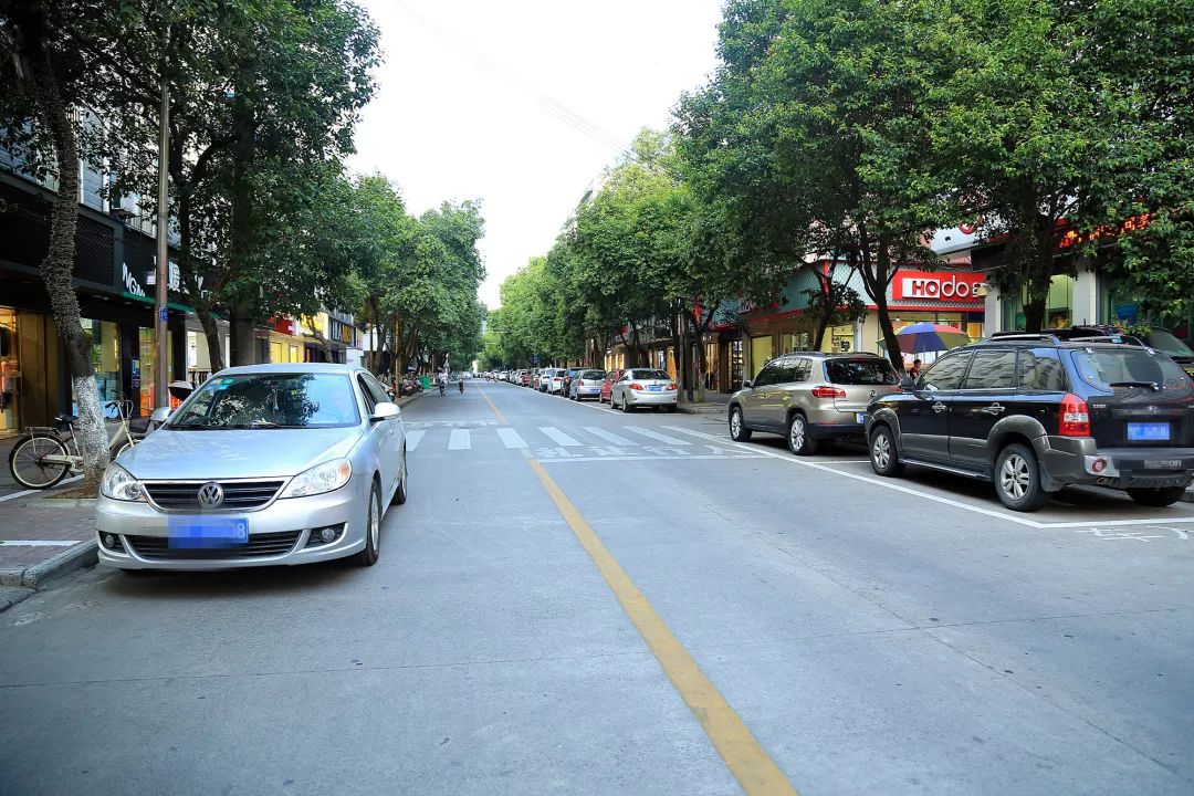 泾县城区路边停车要收费了?