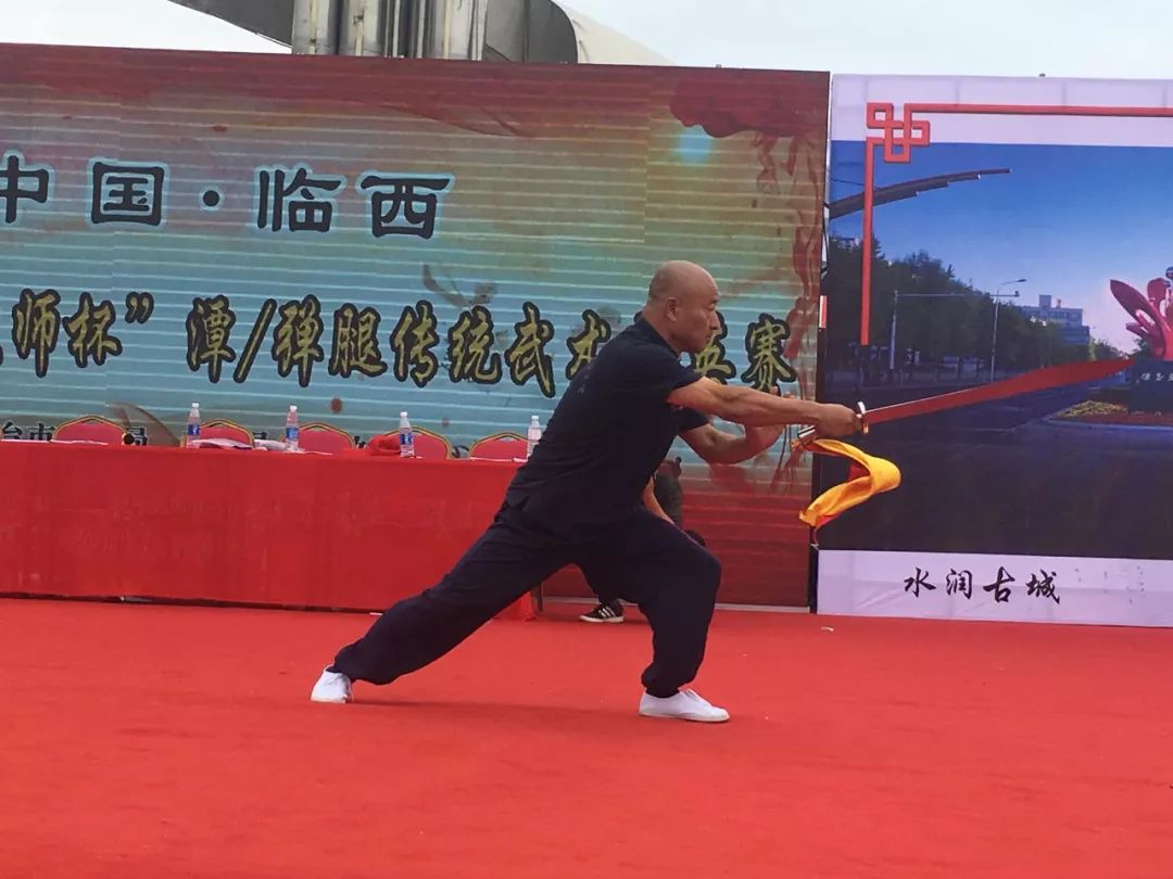 第三届昆仑大师杯潭弹腿传统武术精英赛临西举办