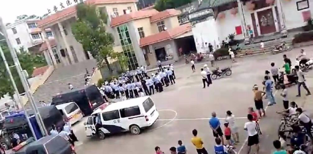 重拳出击廉江这个毒瘤被抓现全城涉黑涉恶信息征集中