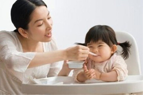                     我家孩子经常喝这种水，相比身高矮了5-7cm，劝告：家长们别不当回事