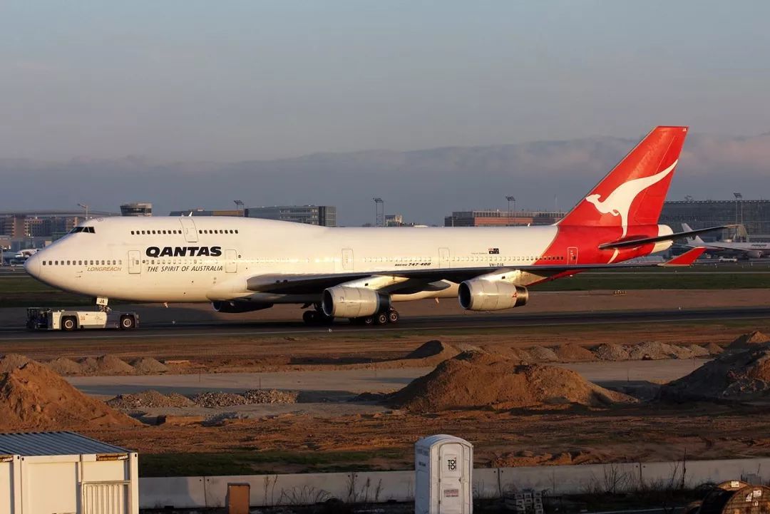 飞机加油加多少 31a940eeb5ea40fb9a7f42ab5ed8fe5c.jpeg