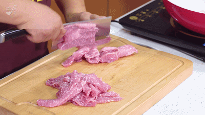 水煮肉片做法正宗川菜麻辣味 3ab773bb8f5d48ddb15af5800f34da22.gif