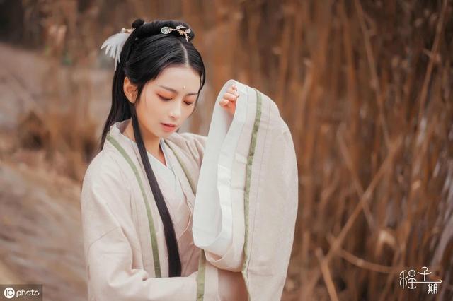 无论友情或爱情,若不再v友情你,就默认要疏离的水瓶座女爱图片