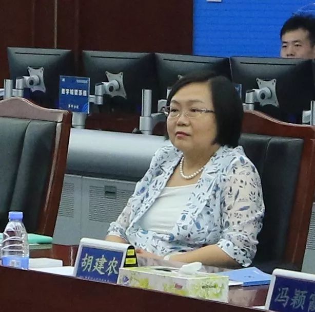 深圳市委政法委副书记胡建农市妇联主席马宏一行到我区调研婚调及反