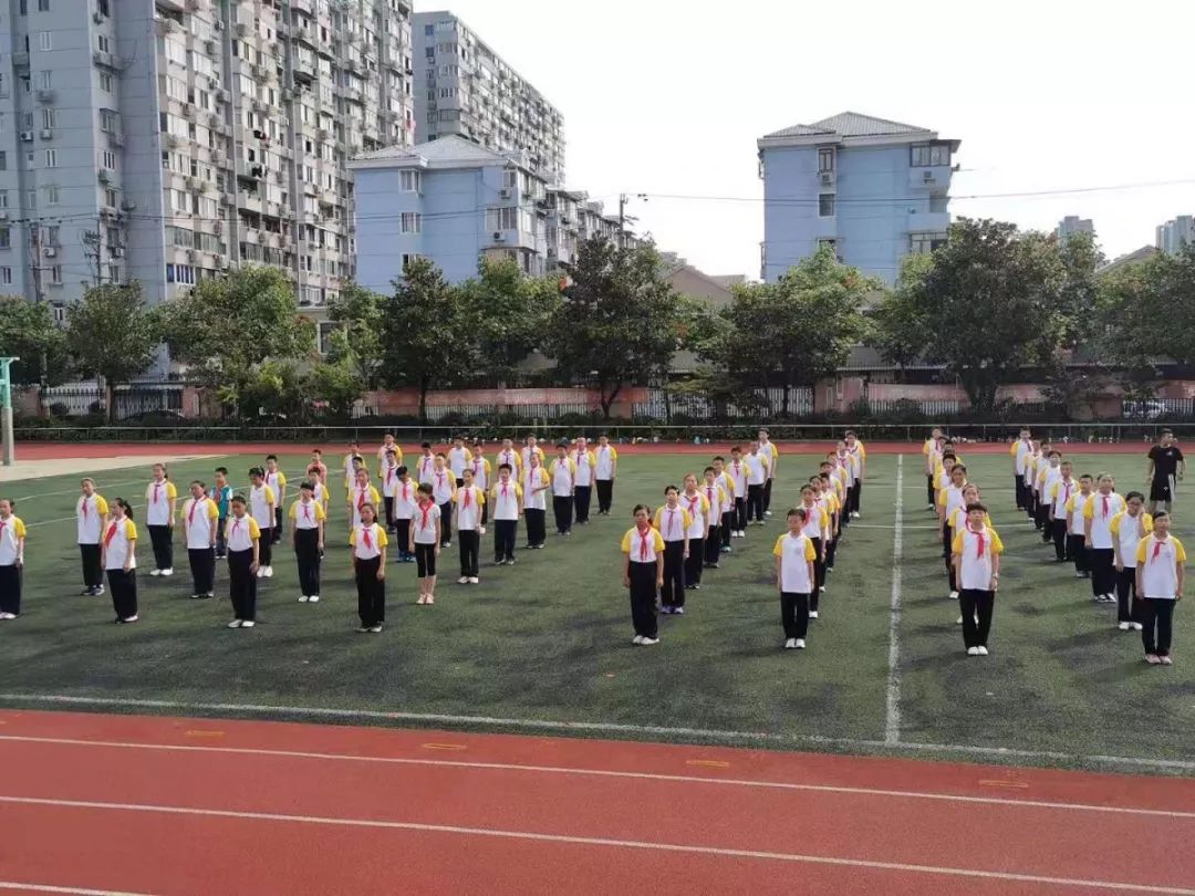 【校园新闻】立规育美 健康成长——上海市泾南中学2019级预备新生