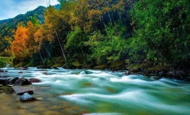 大通县是独具原始自然风貌的生态旅游胜地景区主要由克麻沟,鹞子沟和