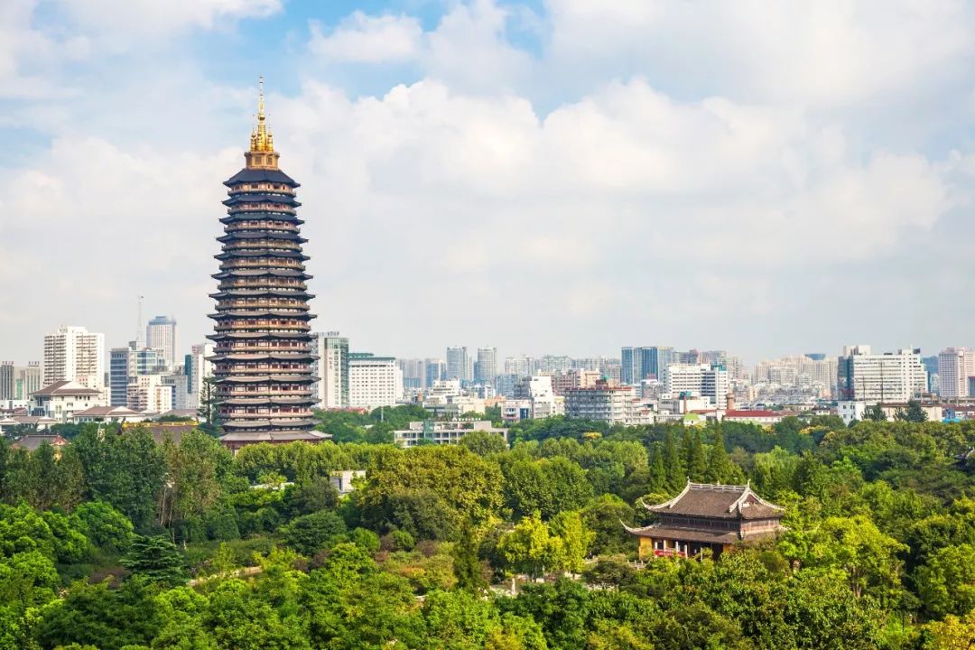 2820城市gdp_中国城市gdp排名2020(3)