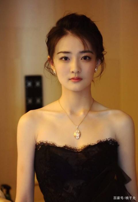 徐璐饰演"杨贵妃",原以为会很糟糕,看到剧照后让人很意外!