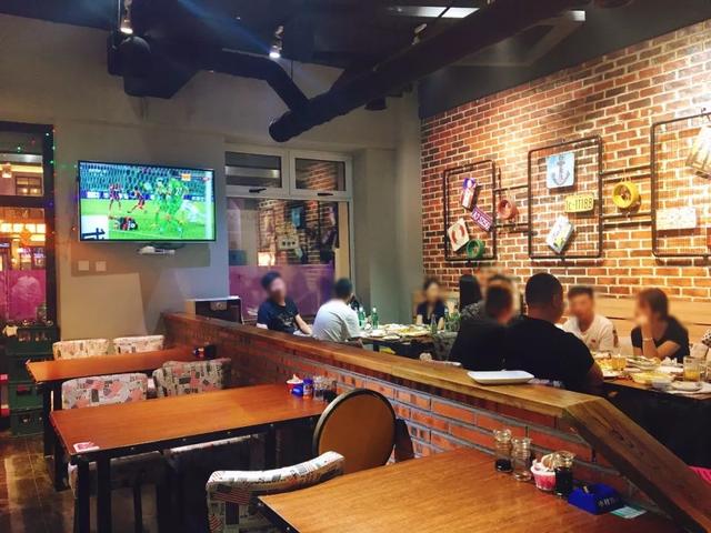 长春这家烧烤店三分熟火候到位是一绝,生烤系列下酒也