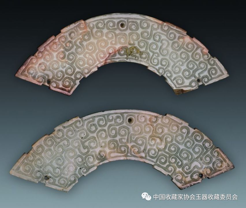 卧蚕纹玉璜 战国1978年湖北省随州市擂鼓墩曾侯乙墓出土玉龙纹璜 春秋