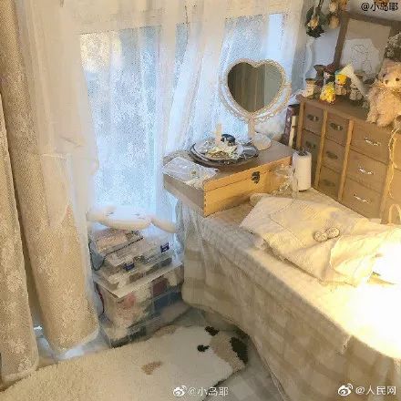 这些都是小仙女的宿舍吧,论高校学生在装扮宿