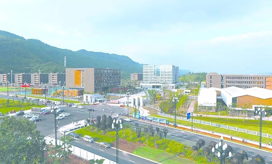大学城建设已从量的扩张为主转向质的提升为主, 目前宜宾已与18所高校