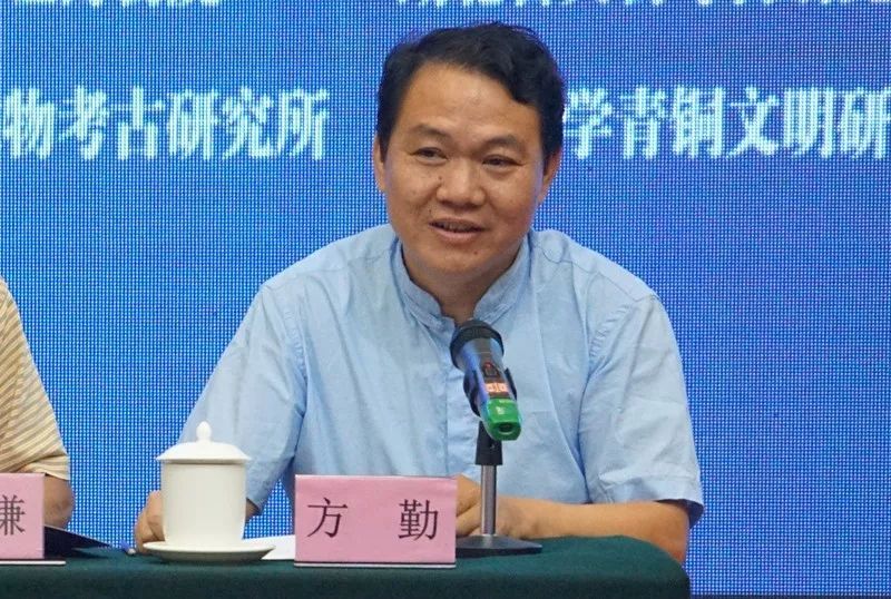 从70年代就在此发掘过的李伯谦先生,高崇文先生,刘绪先生,陈