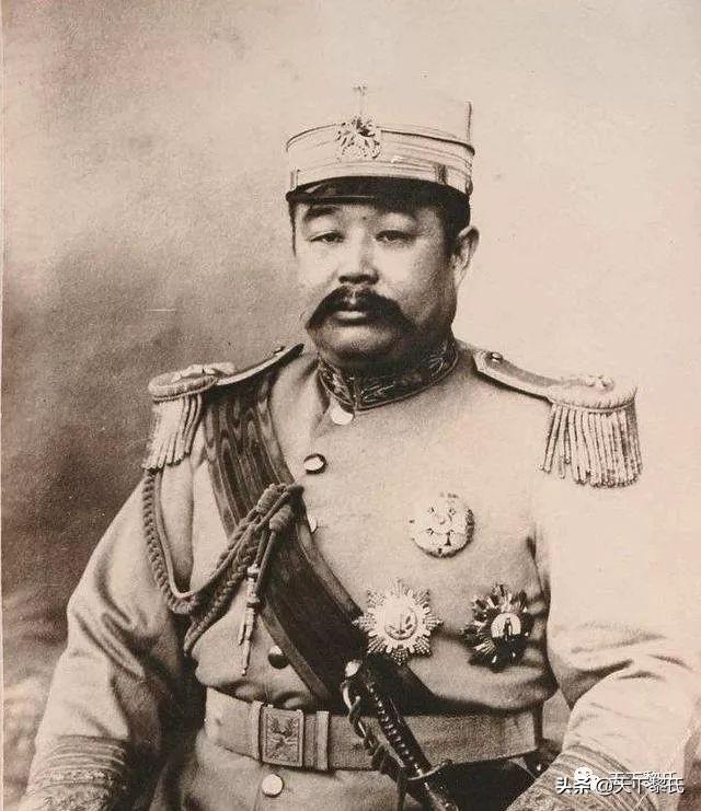 1906年,时任直隶总督兼北洋大臣的袁世凯搞了一次"彰德秋操,也就是