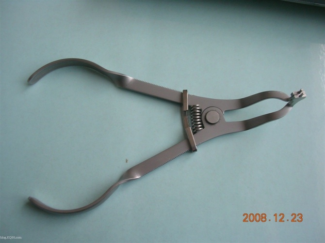 口腔医师橡皮障使用操作方法