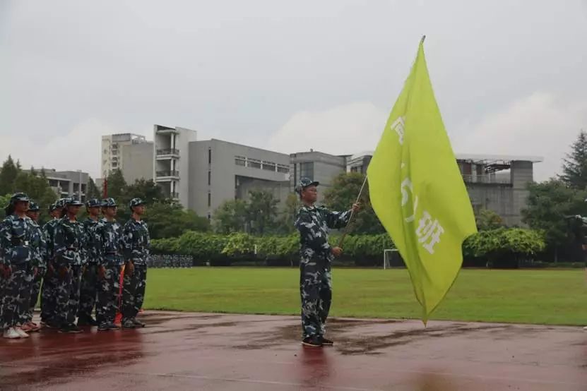 完美收官 蓄势待发〡杭四中2019级新生军训圆满结束