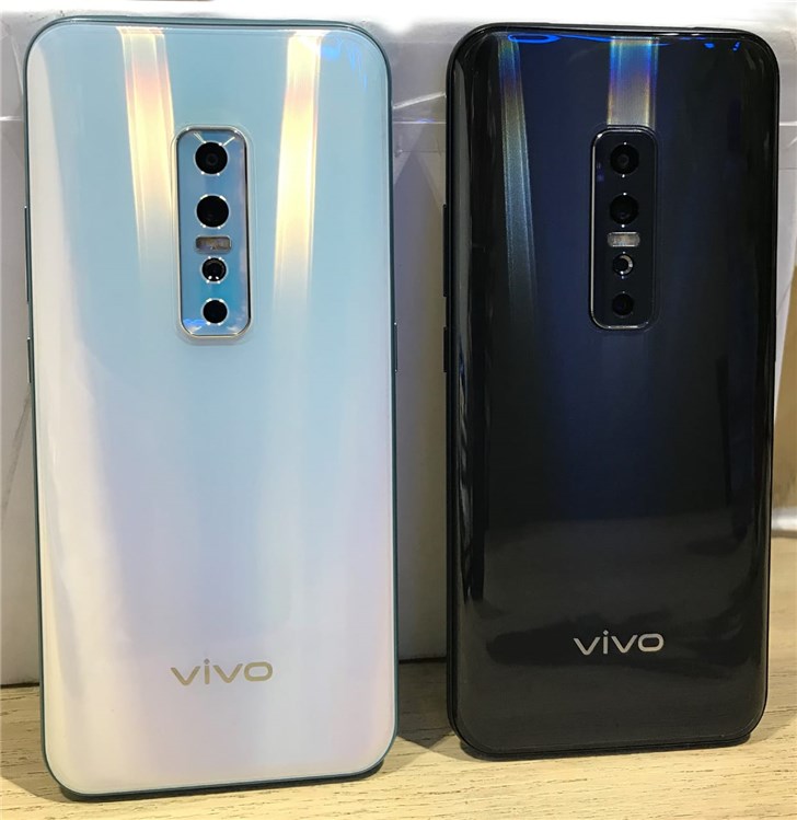 vivo四摄手机真机图曝光，或为vivoV17Pro